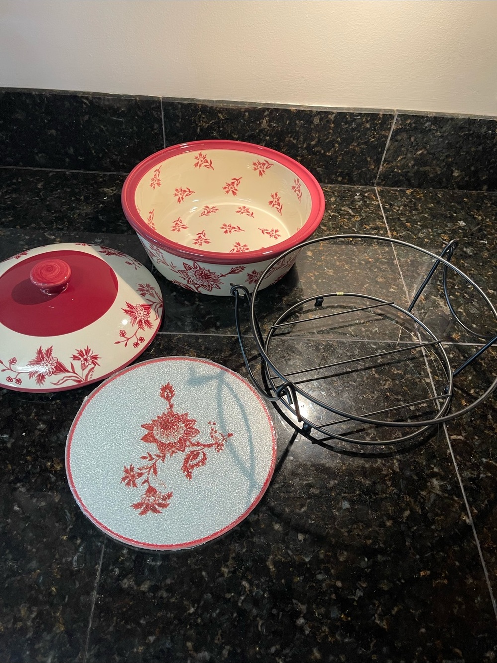 Four piece Temp Tations casserole bakeware set